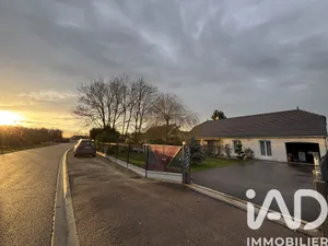 Maison à Saint-Thibault (10800)