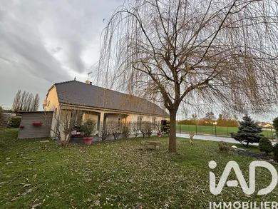 Maison à Saint-Thibault (10800)