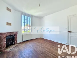 Maison à Ville-Saint-Jacques (77130)