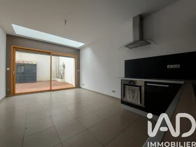 Apartment in Croix (59170)