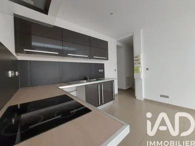 Apartment in Croix (59170)