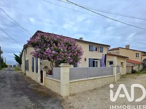Maison à Coulgens (16560)