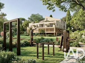 Apartment in Toulon (83100)