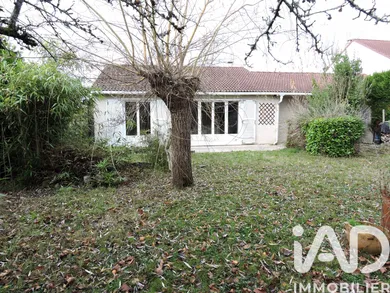 Maison traditionnelle à Montigny-le-Bretonneux (78180)