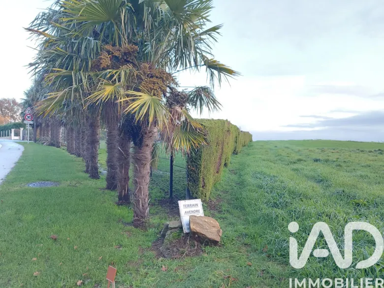 Terrain à bâtir à Saint-Cyr-des-Gâts (85410) · 48 000 €