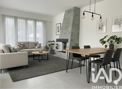 Architectural house in Fontaine-la-Mallet (76290)