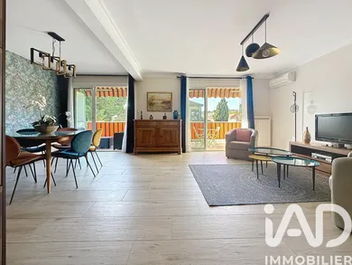 Apartment in Sanary-sur-Mer (83110)