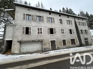 Immeuble à Hauts de Bienne (39400)