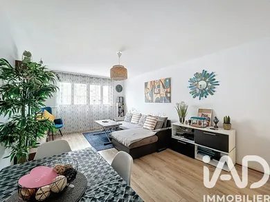 Appartement à Villeneuve-la-Garenne (92390)