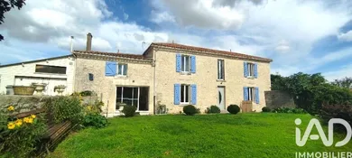 House in Petosse (85570)