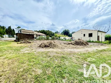 Building plot in Rochefort-du-Gard (30650)
