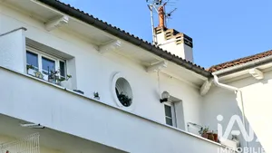 Apartment in Bordeaux (33200)