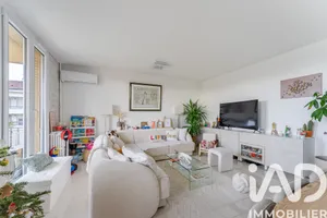 Apartment in Caluire-et-Cuire (69300)