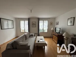 Apartment in Longjumeau (91160)