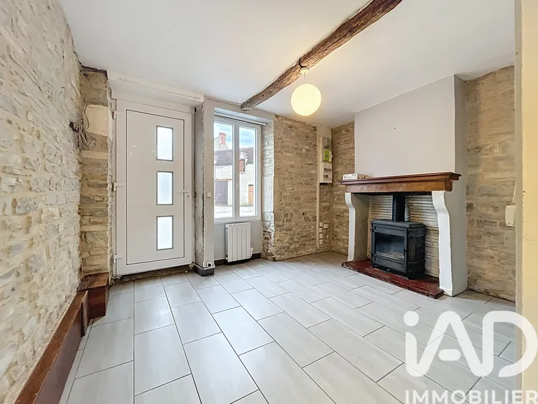 Maison 3 pièces 48 m² · à Bessy-sur-Cure · 48,3 m² · 49 000 €