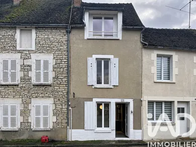 Village house in Bessy-sur-Cure (89270)