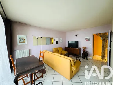 Apartment in Le Blanc-Mesnil (93150)