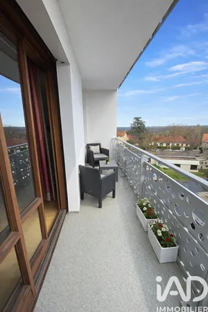 Apartment in Combs-la-Ville (77380)