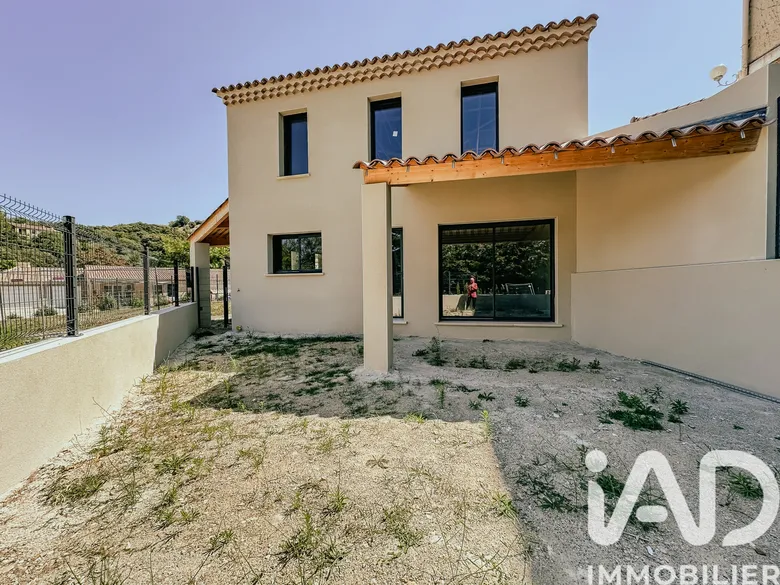 Maison 4 pièces 83 m² · à Entrechaux · 83 m² · 259 000 €