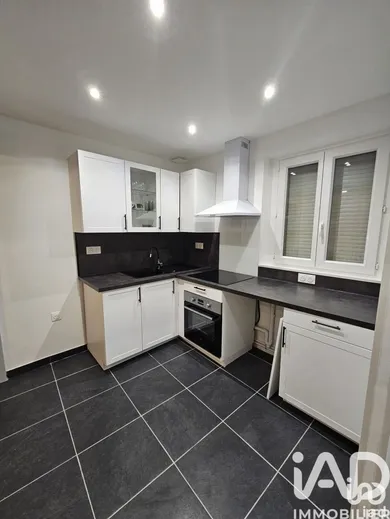 Appartement à Brie-Comte-Robert (77170)