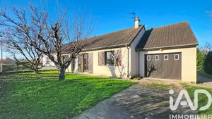 Traditional house in Neuilly-le-Réal (03340)