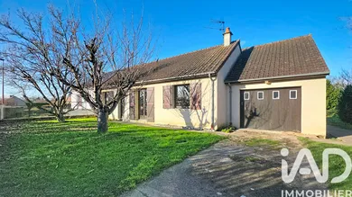 Maison traditionnelle à Neuilly-le-Réal (03340)