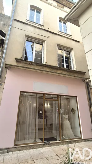 Immeuble à Bagnols-sur-Cèze (30200)