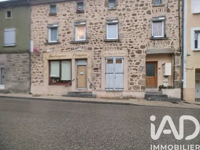 Immeuble à Saint-Victor (07410)