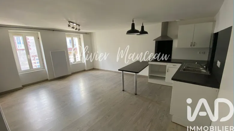 Maison 4 pièces 125 m² · à Mesnard-la-Barotière · 125 m² · 148 000 €