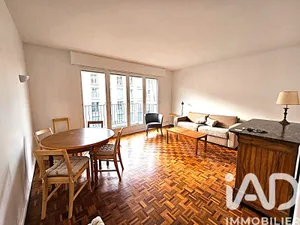 Apartment in Versailles (78000)