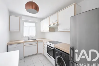 Apartment in Courbevoie (92400)