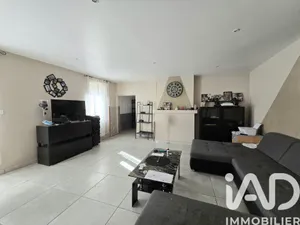 Maison de village à Perrigny-sur-l'Ognon (21270)