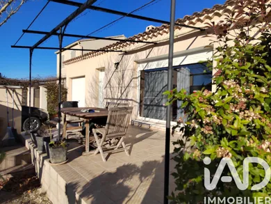 Traditional house in VIOLES (84150)