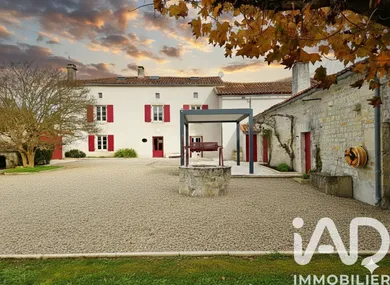 Maison à Fouqueure (16140)