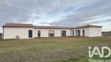 Traditional house in Nieul-le-Virouil (17150)