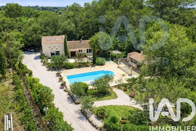 Maison à Saint-Maximin-la-Sainte-Baume (83470)