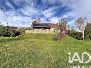 Village house in La Chaux-du-Dombief (39150)