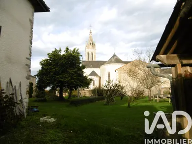 Maison traditionnelle à Adriers (86430)