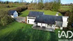 Maison d'architecte à Saint-André-de-l'Épine (50680)
