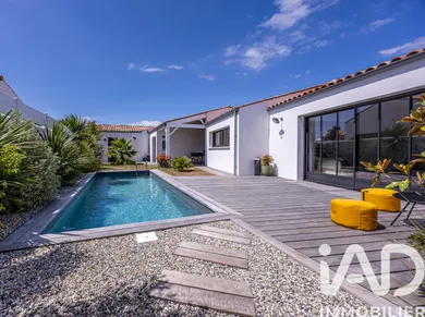 Traditional house in Marsilly (17137)