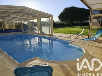 Maison à Angles (85750)