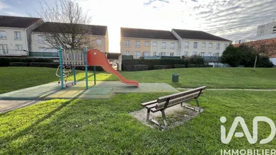 Appartement à Roissy-en-Brie (77680)