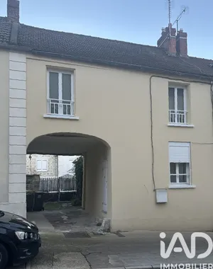 Townhouse in Juziers (78820)