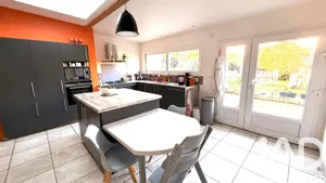 Maison à Saint-Jean-de-la-Ruelle (45140)