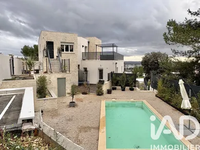 Maison à Nîmes (30900)