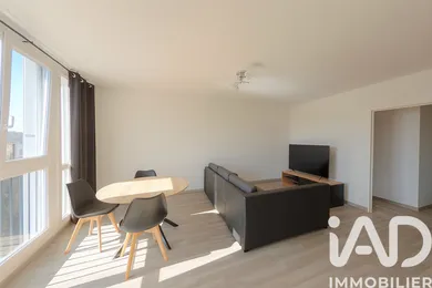 Apartment in Thiais (94320)