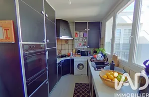 Apartment in Thiais (94320)