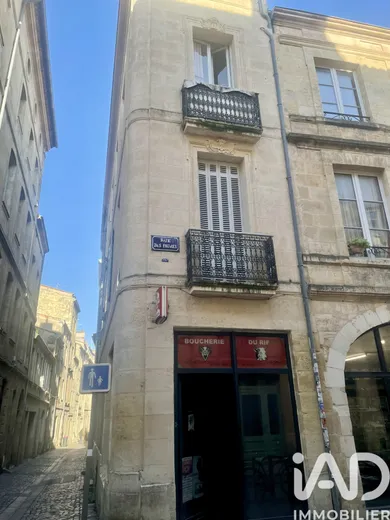 Building in Bordeaux (33000)
