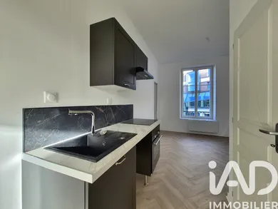 Appartement à Charleville-Mézières (08000)