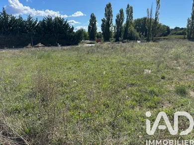 Building plot in Arpaillargues-et-Aureillac (30700)